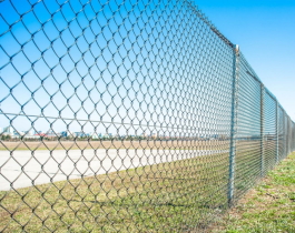 Забор из сетки рабицы